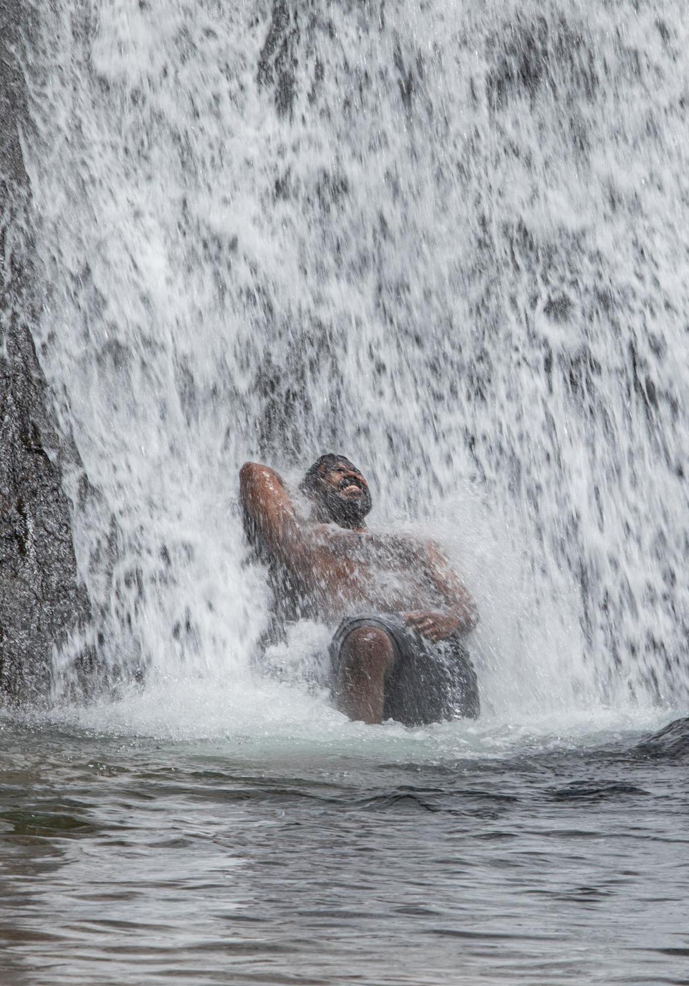 Aruvikuzhy Waterfalls Villa Kozhancheri 外观 照片